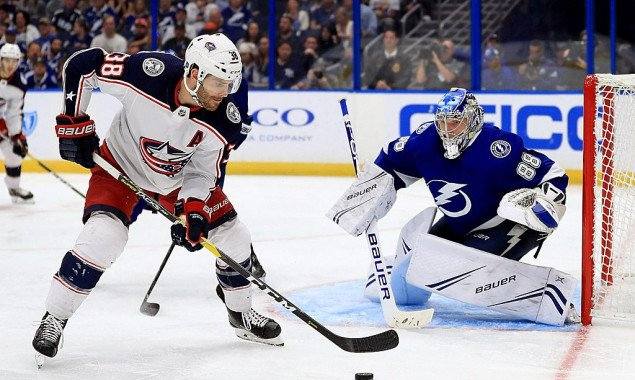 Master Your Fantasy Hockey Realm with Custom Leagues